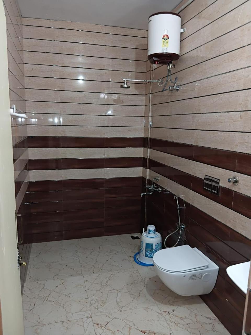 Grand Sangeetham Inn Thiruchendur Bagian luar foto